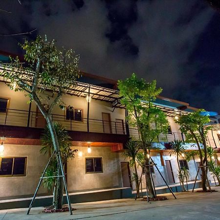 First Residence Mae Rim Exterior foto