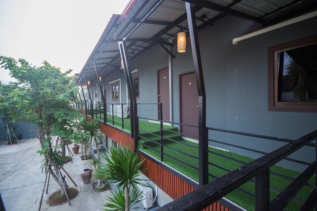 First Residence Mae Rim Exterior foto